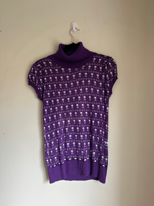 Graphic skull knit