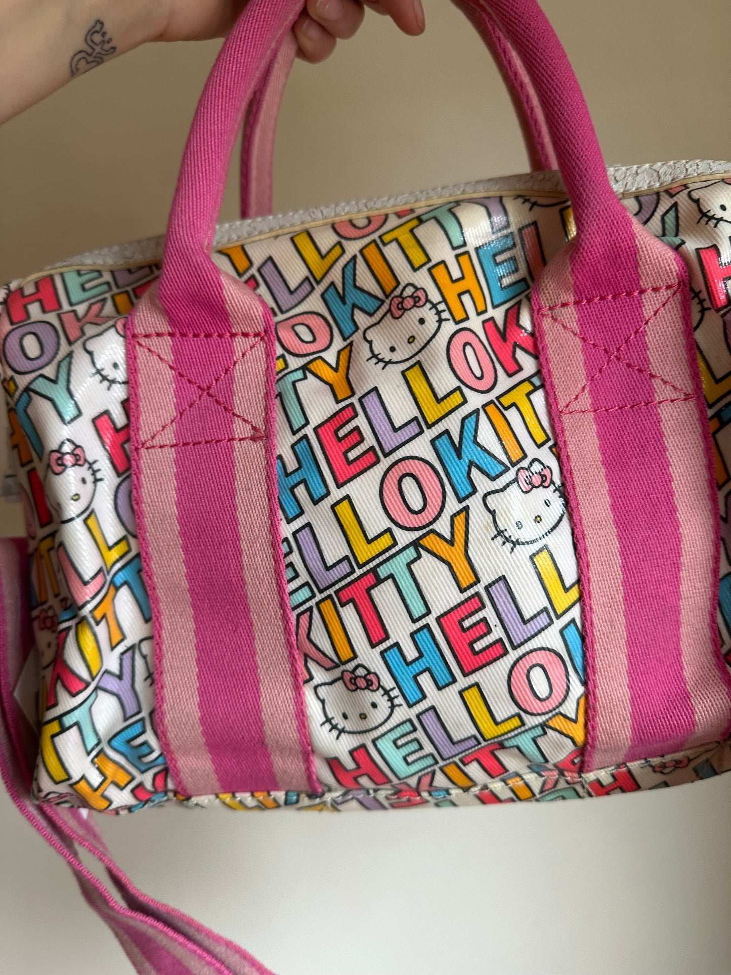 Hello kitty crossbody bag