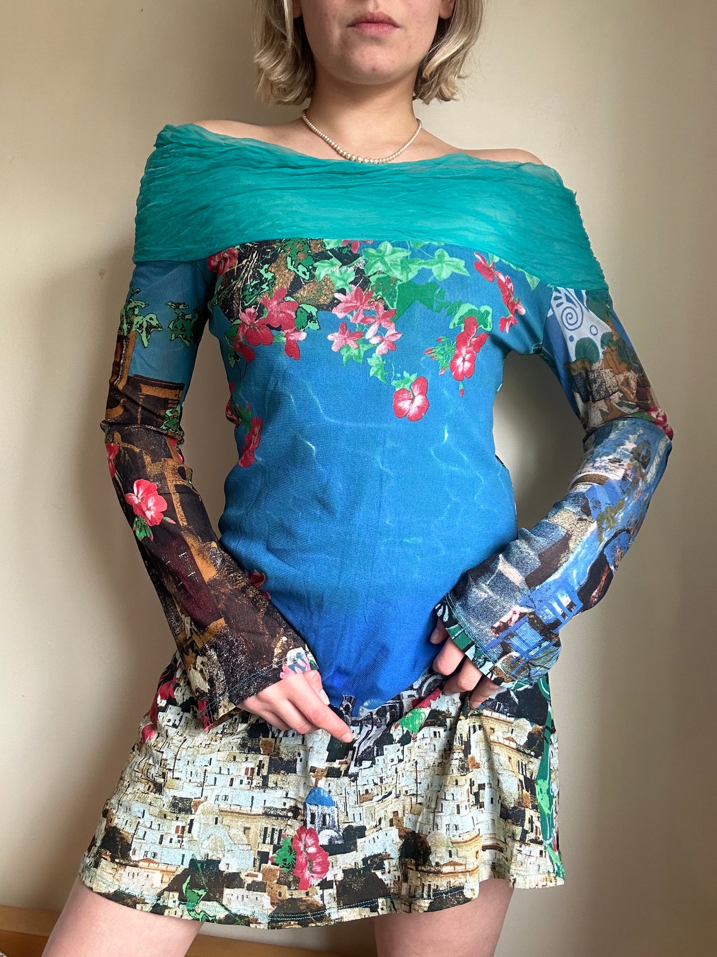 Save the Queen off the shoulder Dress